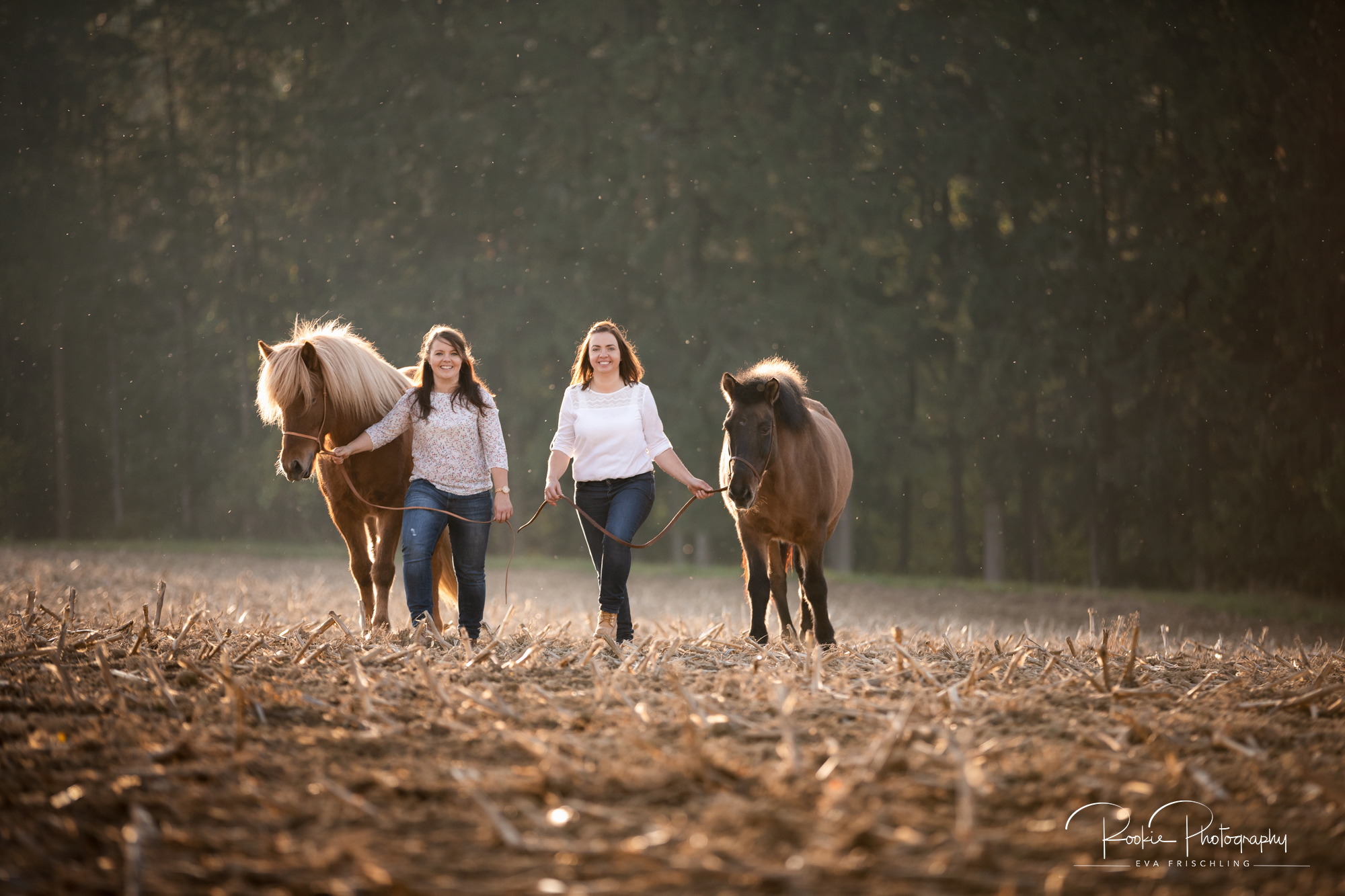 Claudia mit Ofeigur & Fanta-15